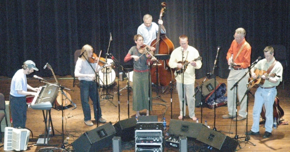 [Photo: Barn Owl Band Live]